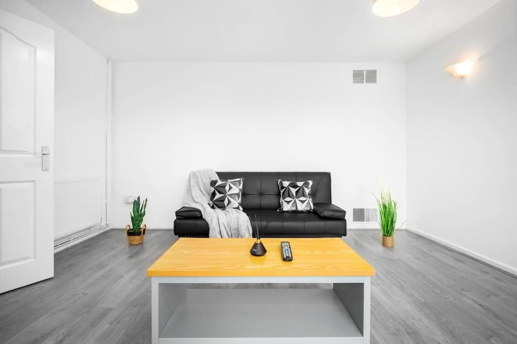 Вілла Jlr,Nec,B'Ham Airport,Entire House,Wi-Fi,Netflix Бірмінгем Екстер'єр фото